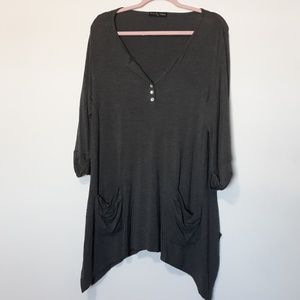 Kim & Cami Dark Gray Tunic 1x